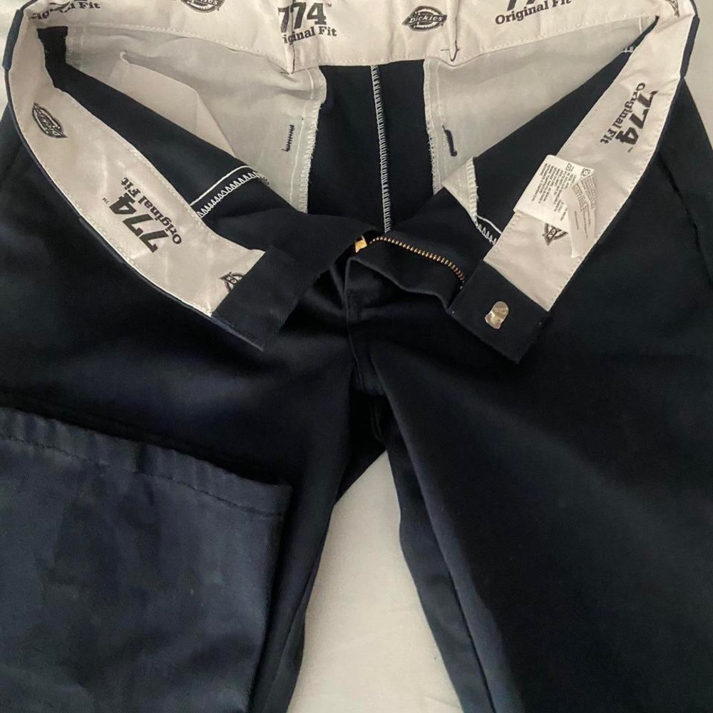Dickies navy straight legged low waisted pants 🫶